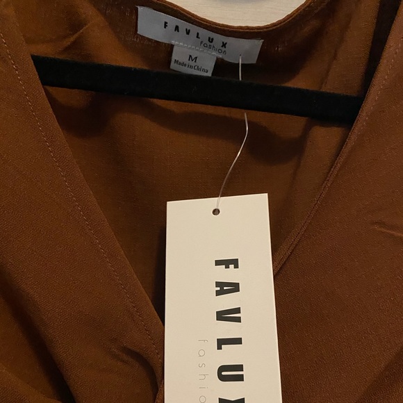 Twist Front Blouse (NWT!) - Picture 4 of 4